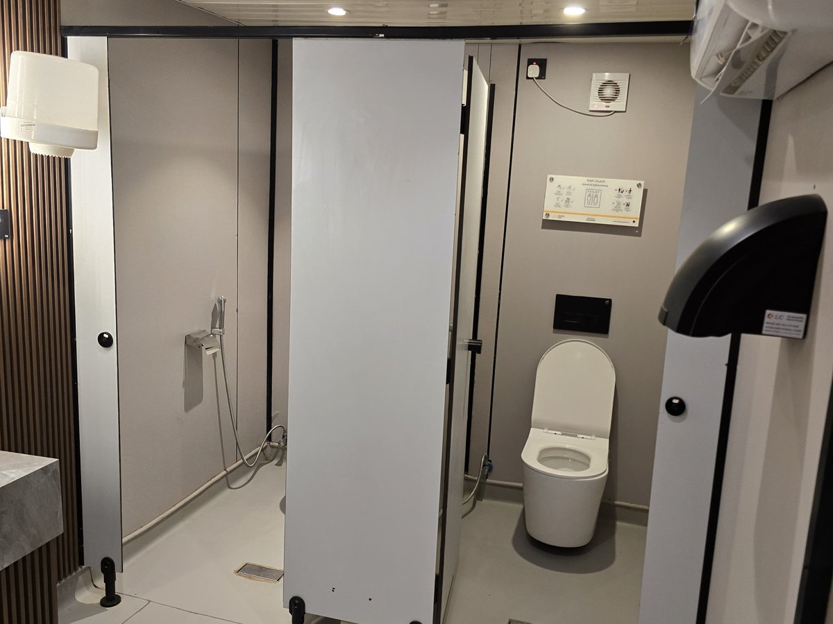 20 ft four-cabin restroom — Premium — photo 3
