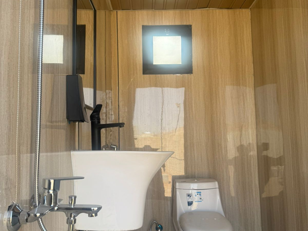20 ft four-cabin restroom — Split — photo 2