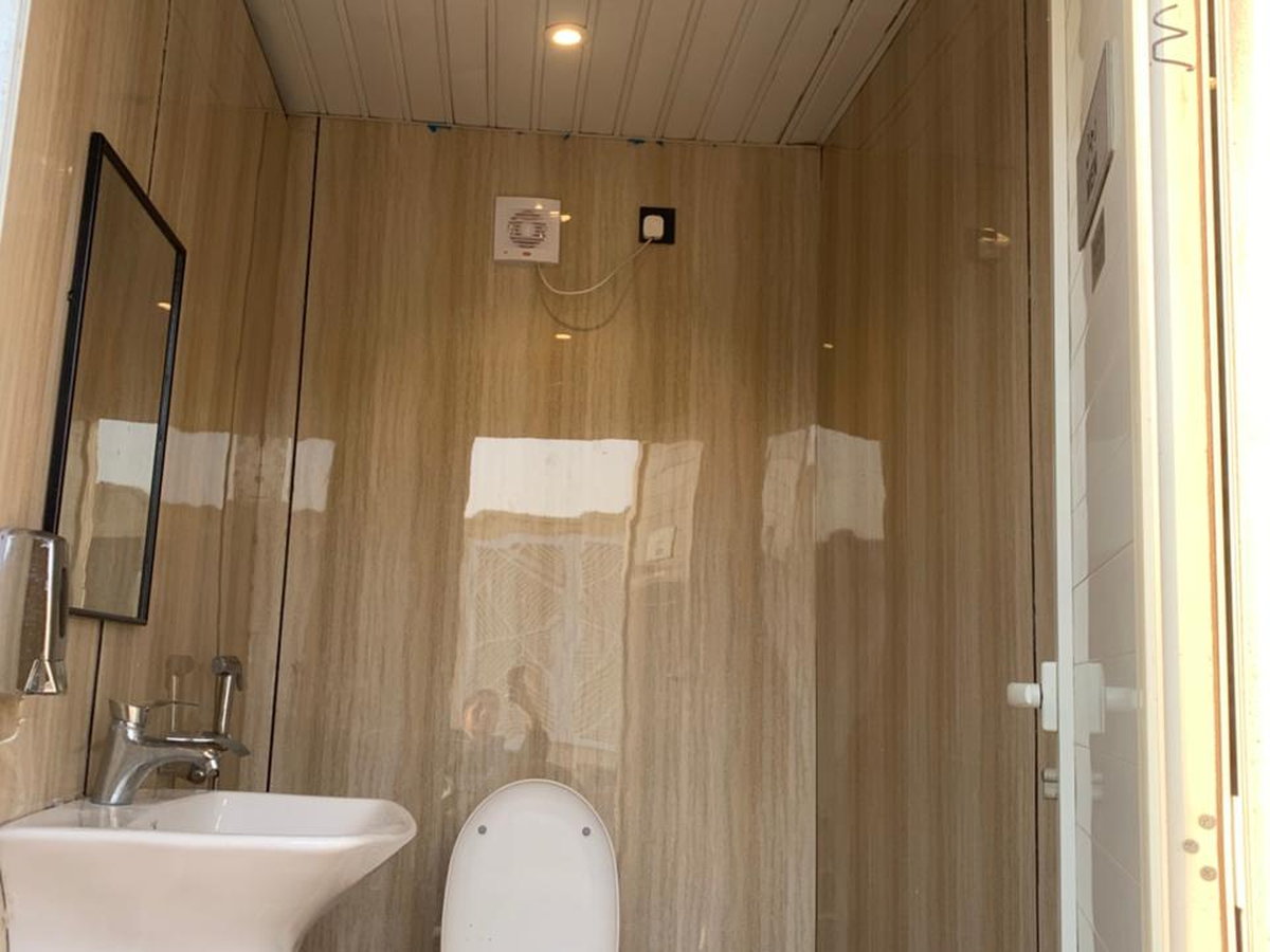 20 ft four-cabin restroom — Split — photo 3