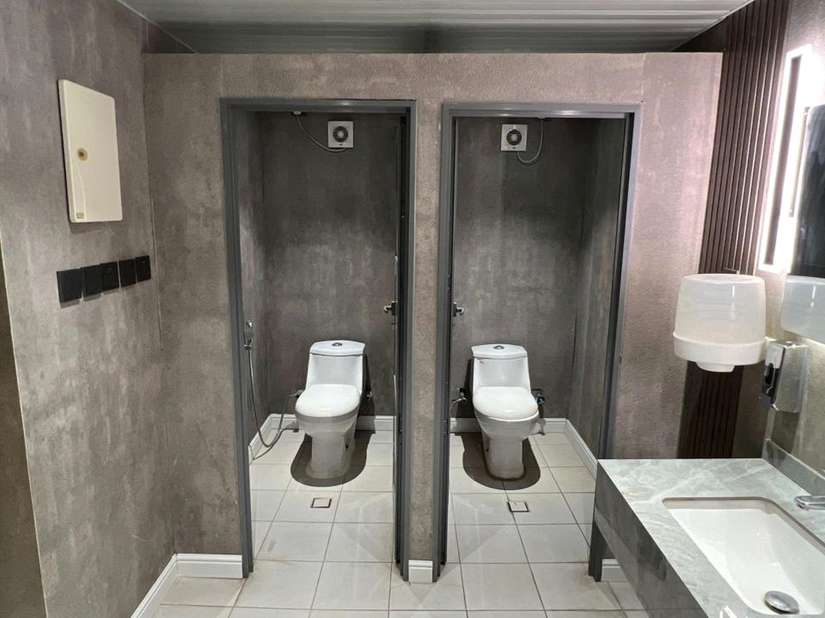 20 ft four-cabin restroom — Standard — photo 4